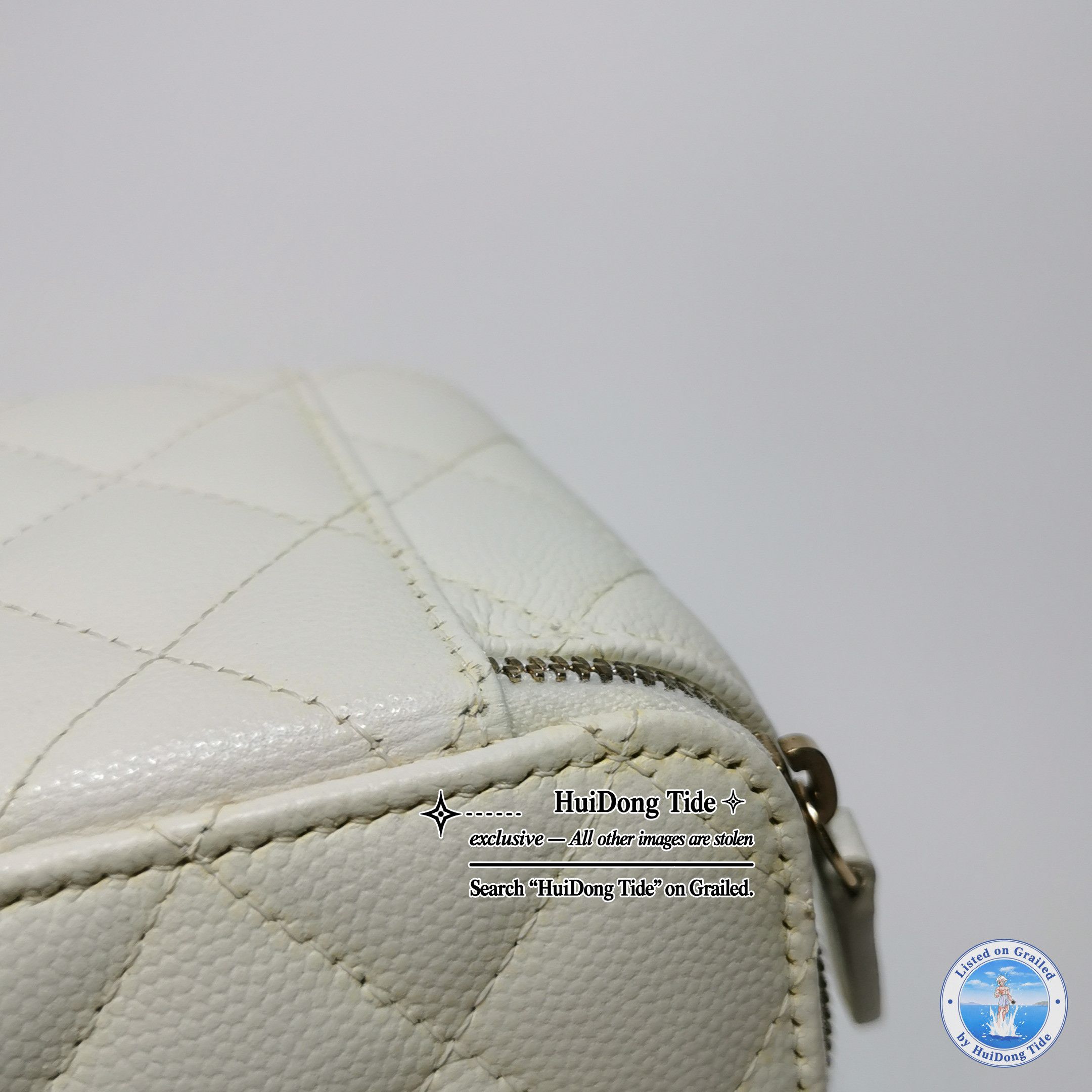 Chanel Chanel Vanity Case Quilted Leather Crossbody Bag Size ONE SIZE - 20 Thumbnail