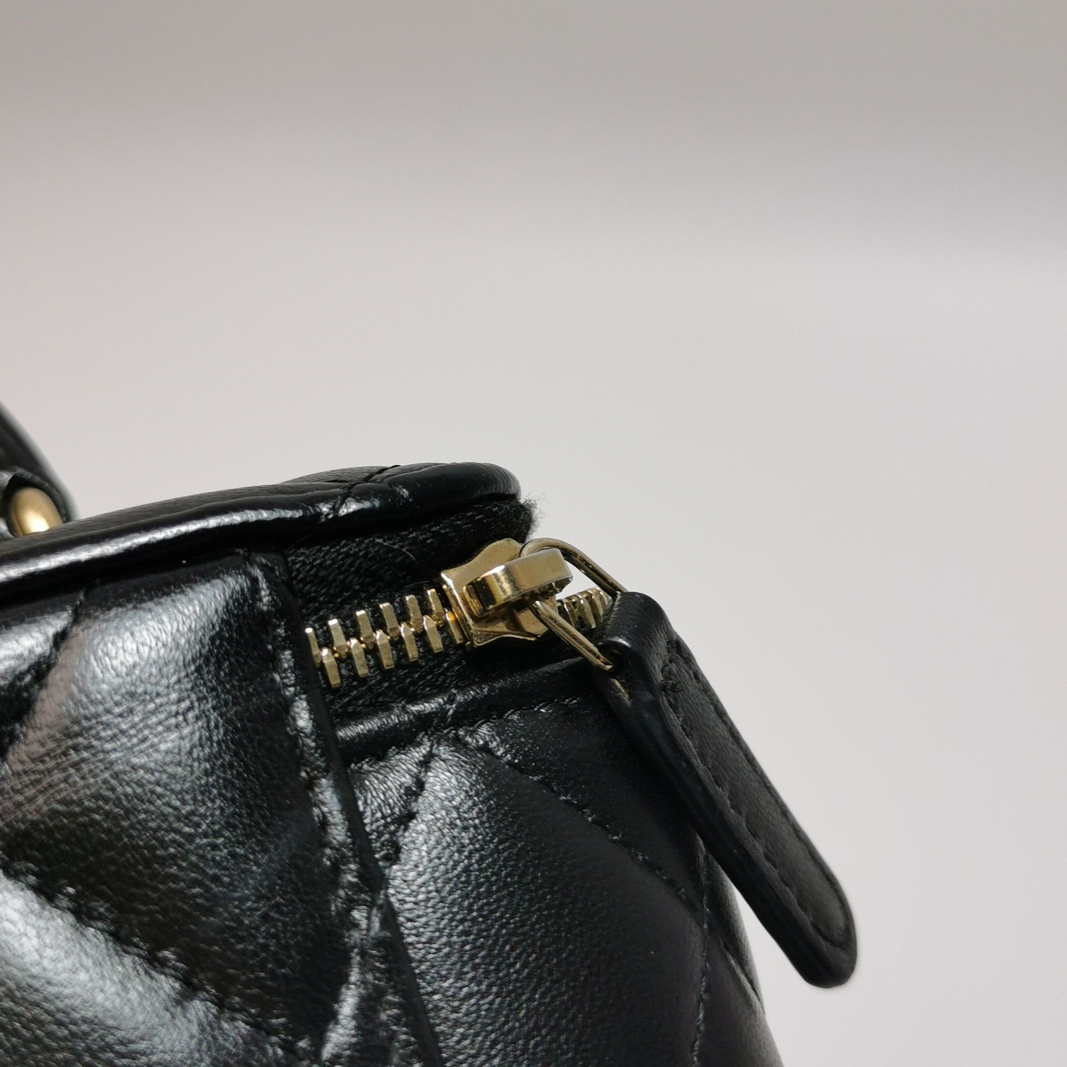 Chanel Chanel Vanity Case Quilted Lambskin Bag Size ONE SIZE - 14 Thumbnail