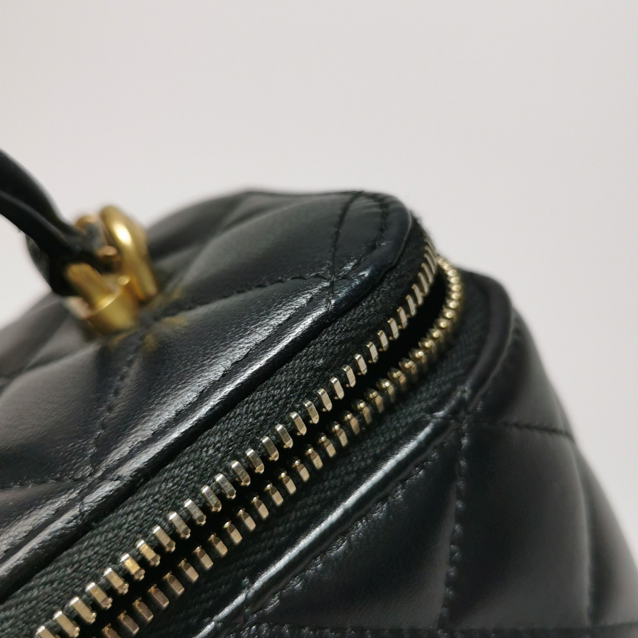 Chanel Chanel Vanity Case Quilted Lambskin Bag Size ONE SIZE - 18 Thumbnail