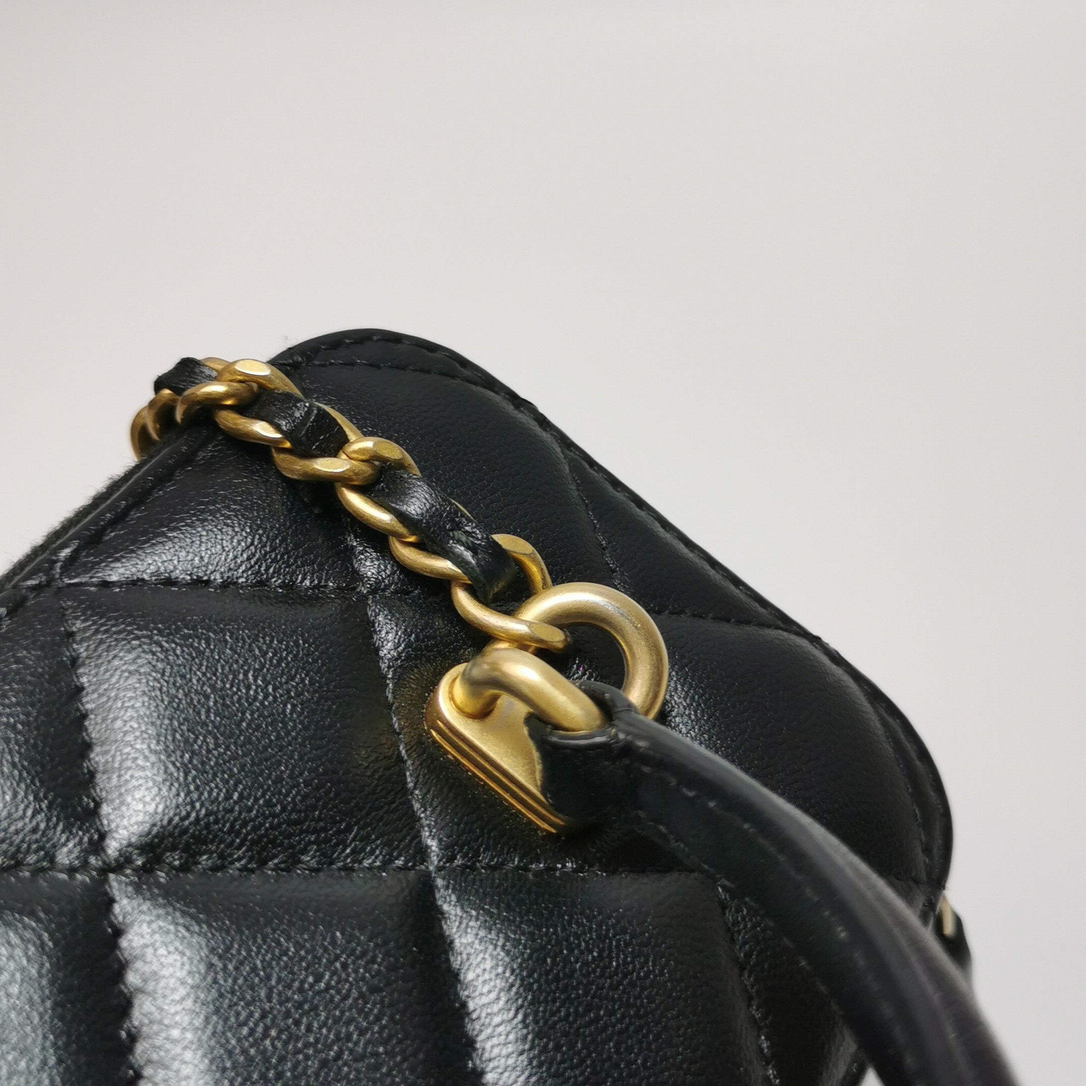Chanel Chanel Vanity Case Quilted Lambskin Bag Size ONE SIZE - 15 Thumbnail