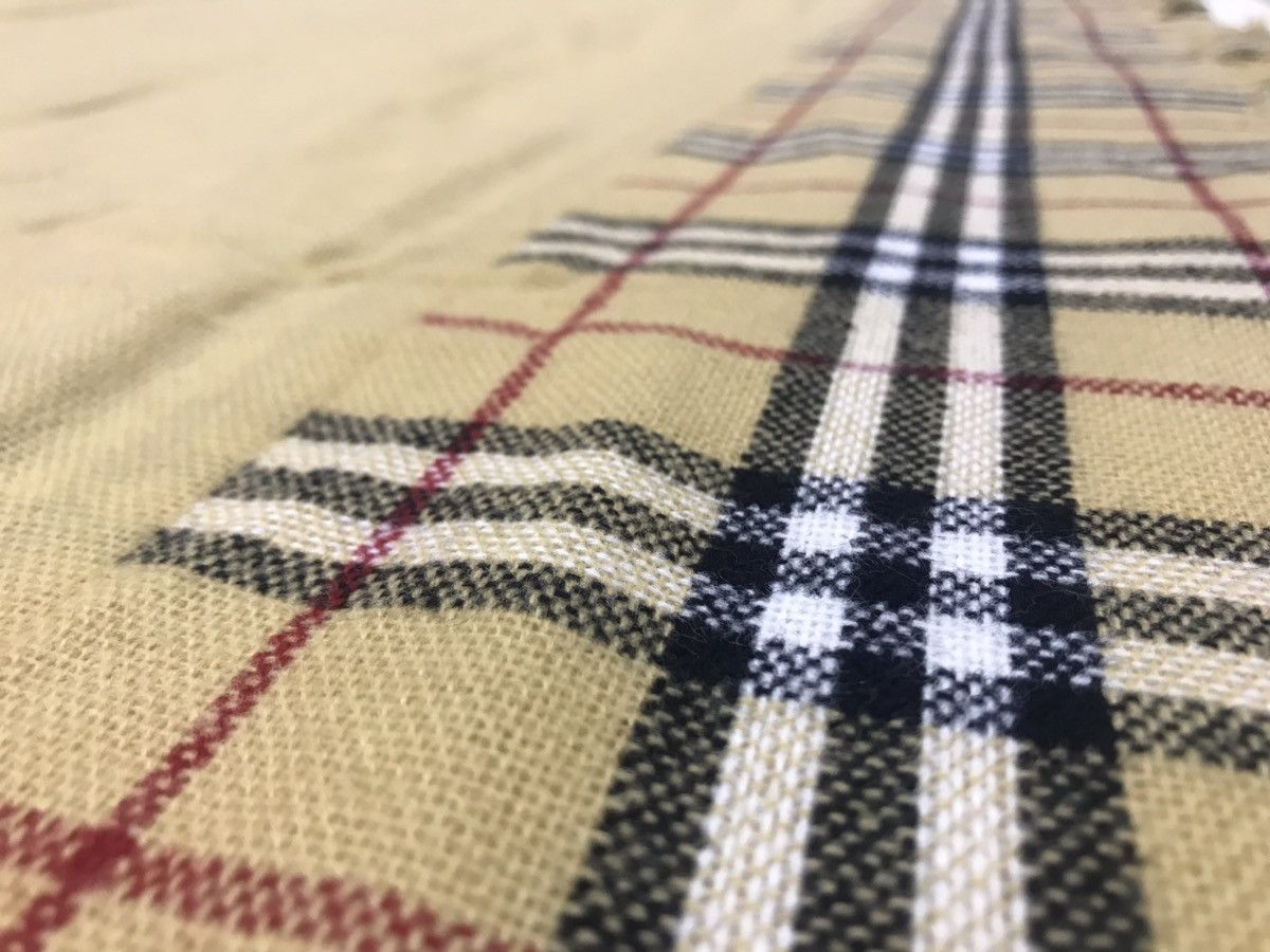 Burberry VINTAGE BURBERRY LONDON NOVA CHECK BIG SCARF Size ONE SIZE - 6 Thumbnail