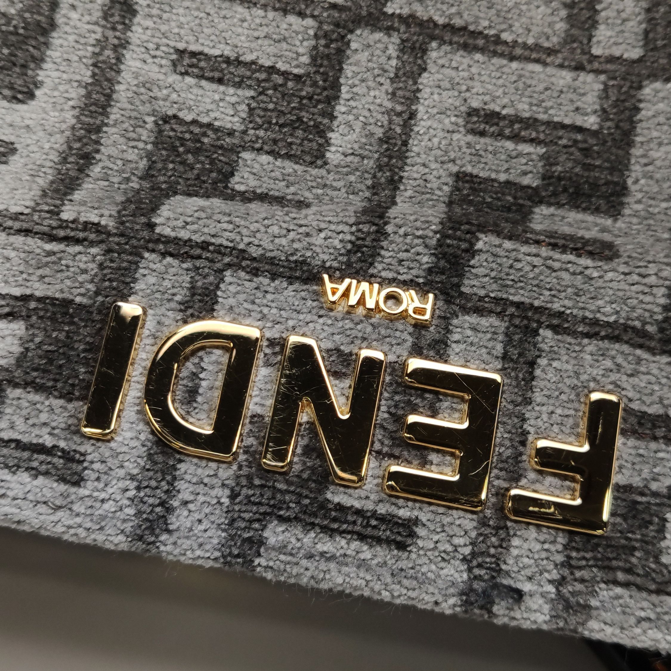 Fendi Fendi O'Lock Logo Shoulder Bag Size ONE SIZE - 13 Thumbnail