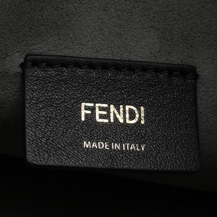 Fendi Fendi O'Lock Logo Shoulder Bag Size ONE SIZE - 8 Thumbnail