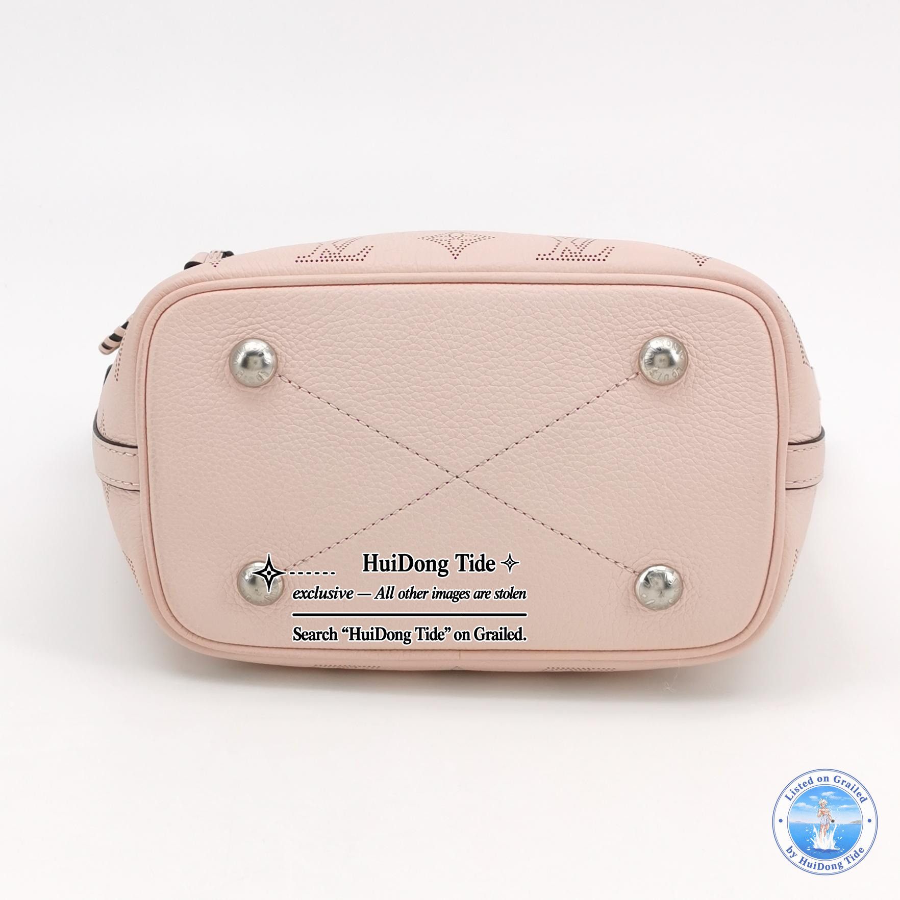 Louis Vuitton Louis Vuitton Blossom Perforated Leather Handle Bag Size ONE SIZE - 6 Thumbnail