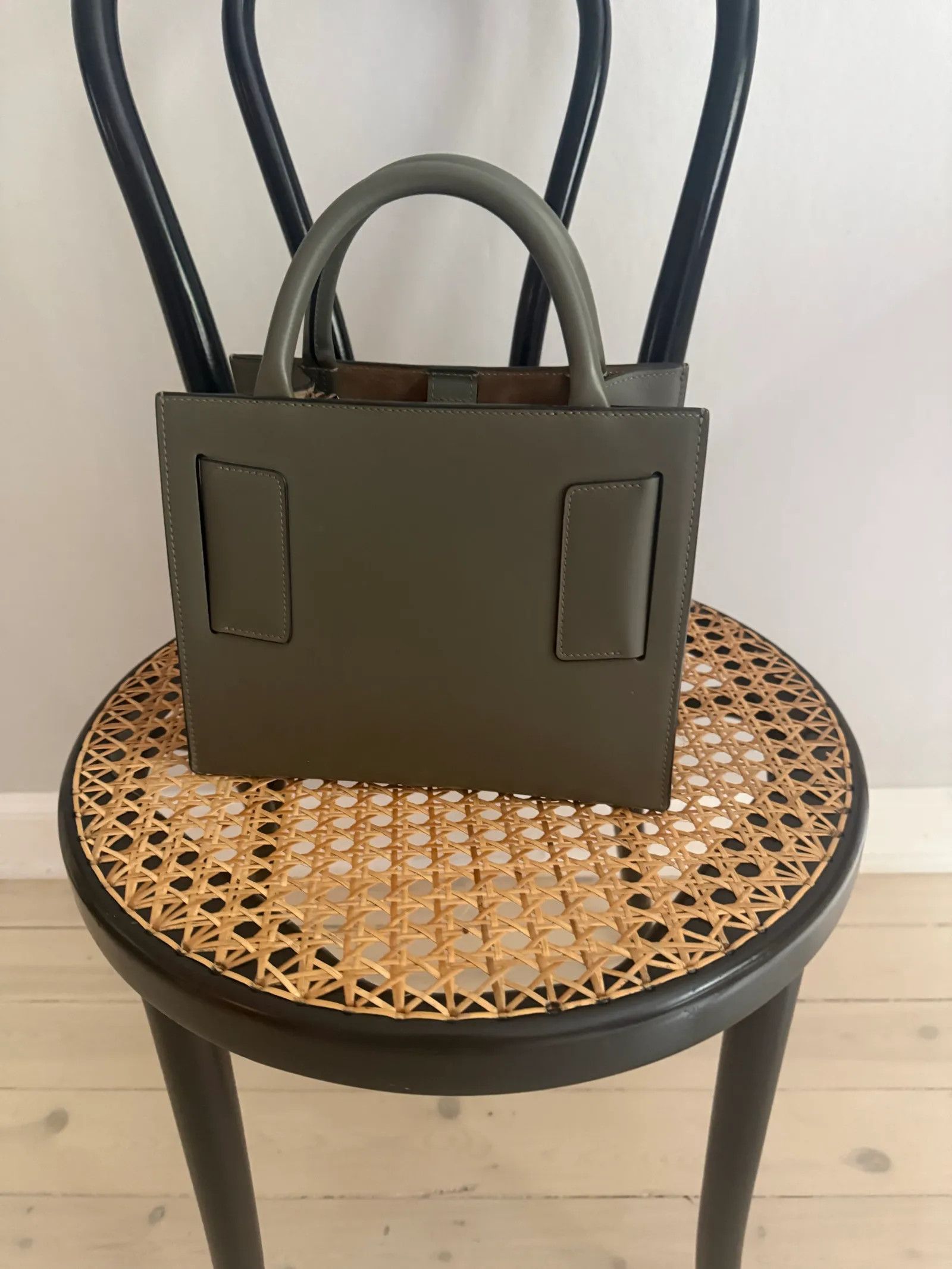 Boyy Bobby 18 Bucket Bag in Green, Women's — image 2 of 6