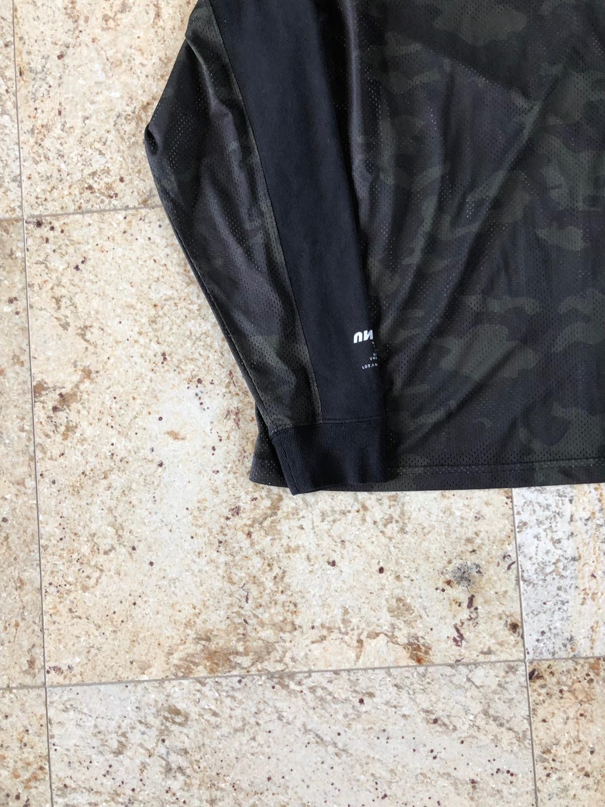 Ben Taverniti Unravel Project Black Camo Mesh LS Tee Size US L / EU 52-54 / 3 - 3 Thumbnail