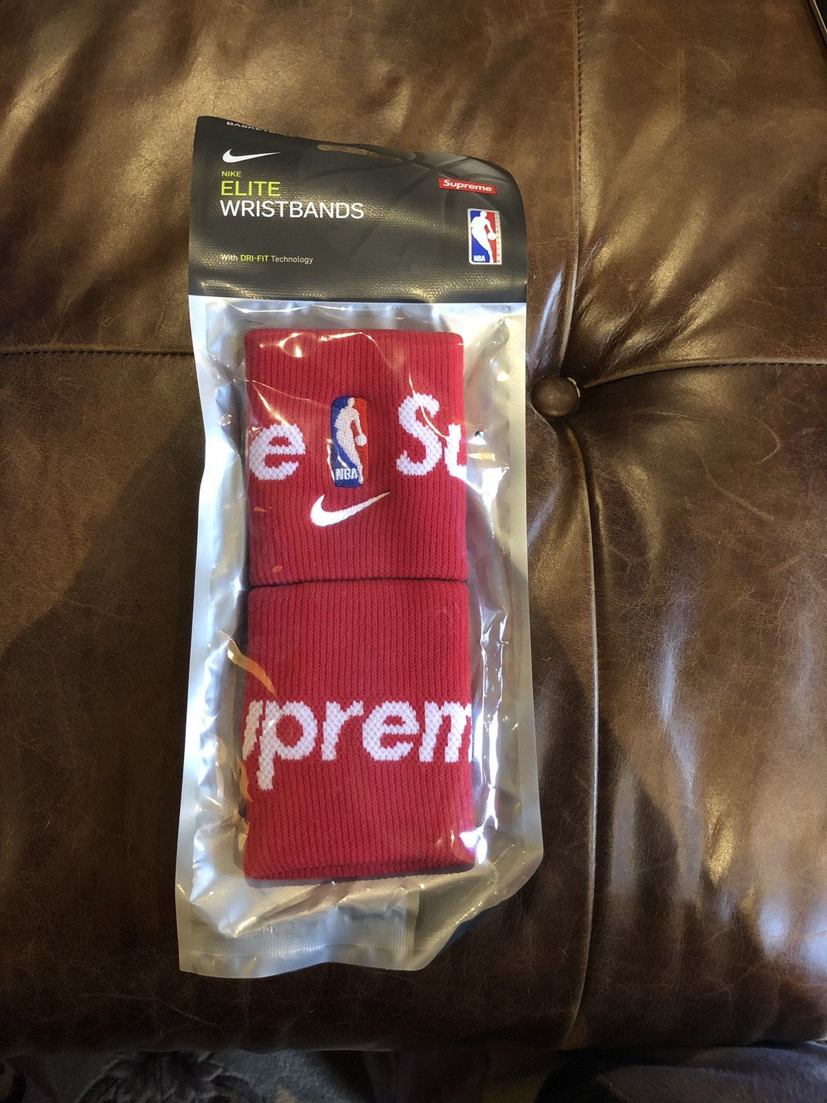 Supreme - 新品 Supreme Nike 赤 s/m shooter sleeves Supreme Nike Nba Shooting Sleeve for sale | eBay