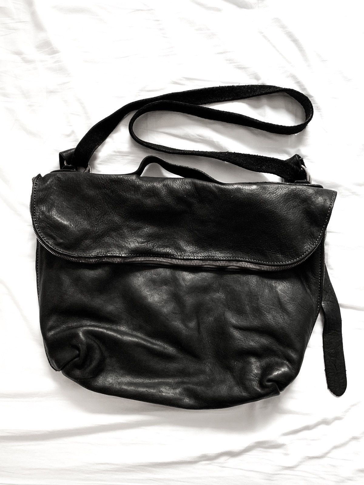 Guidi M10 BLACK HORSE LEATHER MESSAGED BAG | Grailed