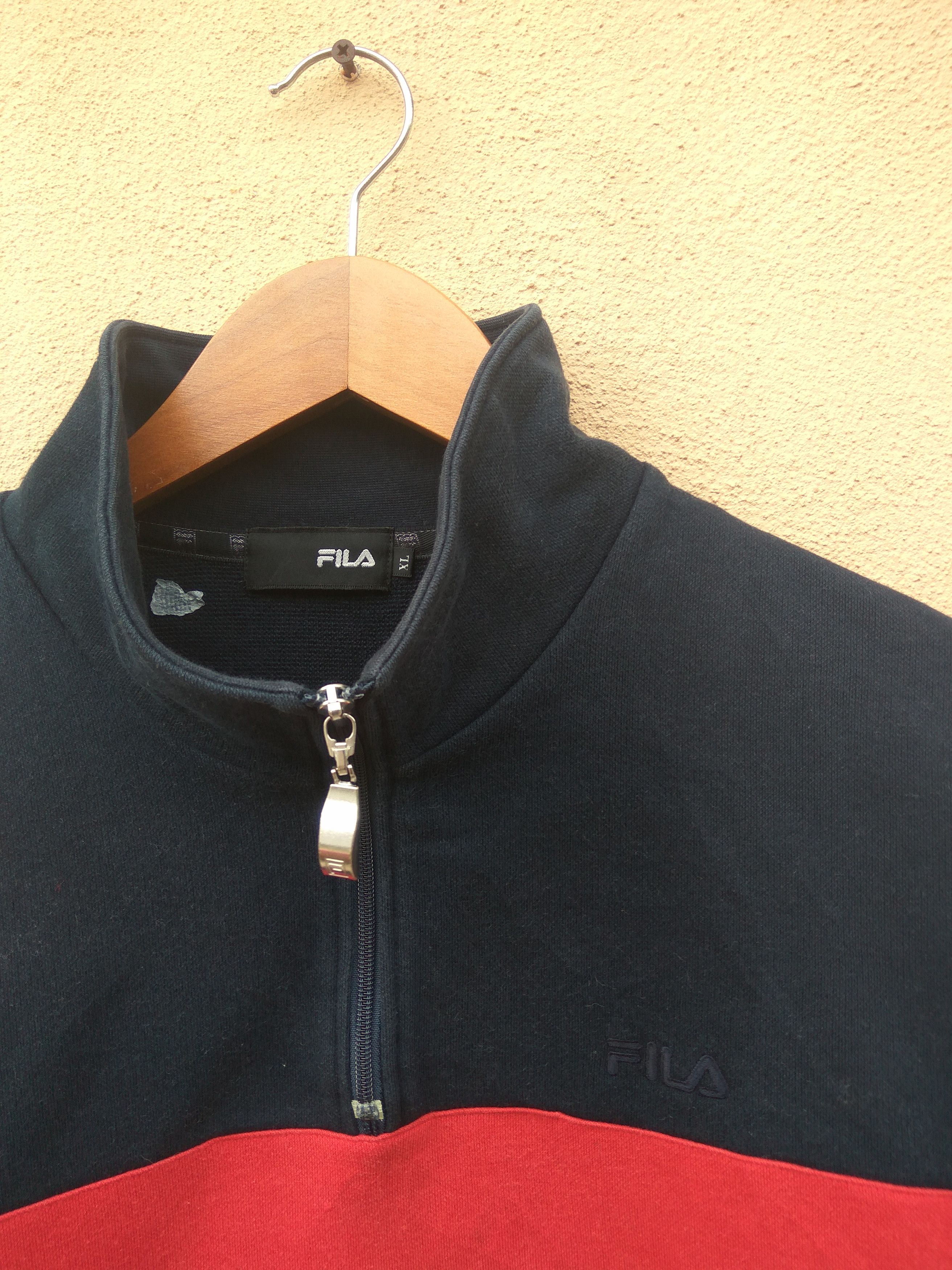Fila Fila half zipper sweatshirt small logo dwicolour nice design Size US L / EU 52-54 / 3 - 3 Thumbnail