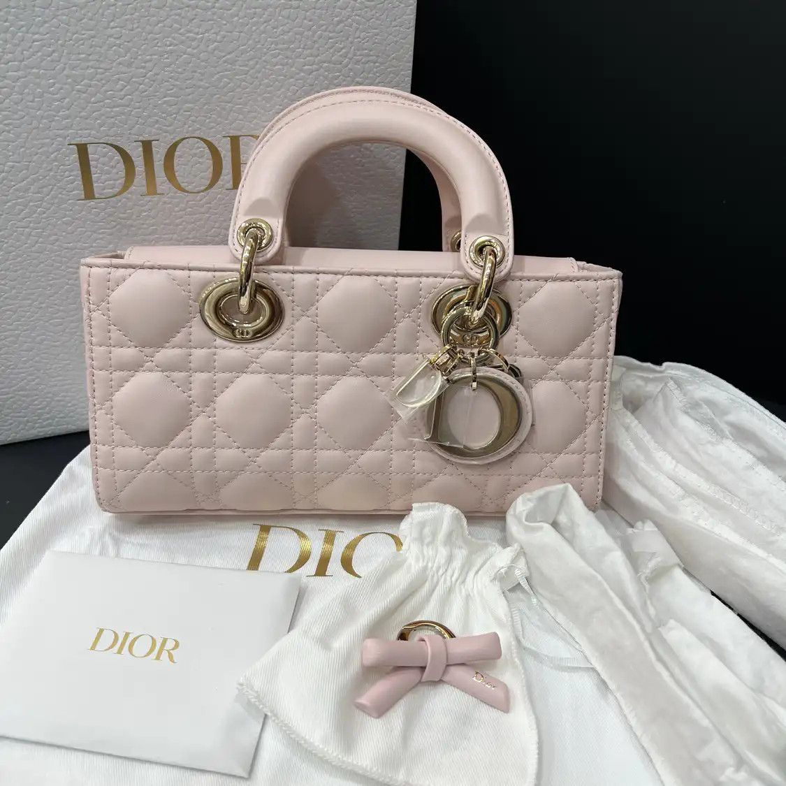 Dior DIOR Lady D-Joy Small pink sheepskin rattan plaid quilted crossbody bag Size ONE SIZE - 2 Thumbnail