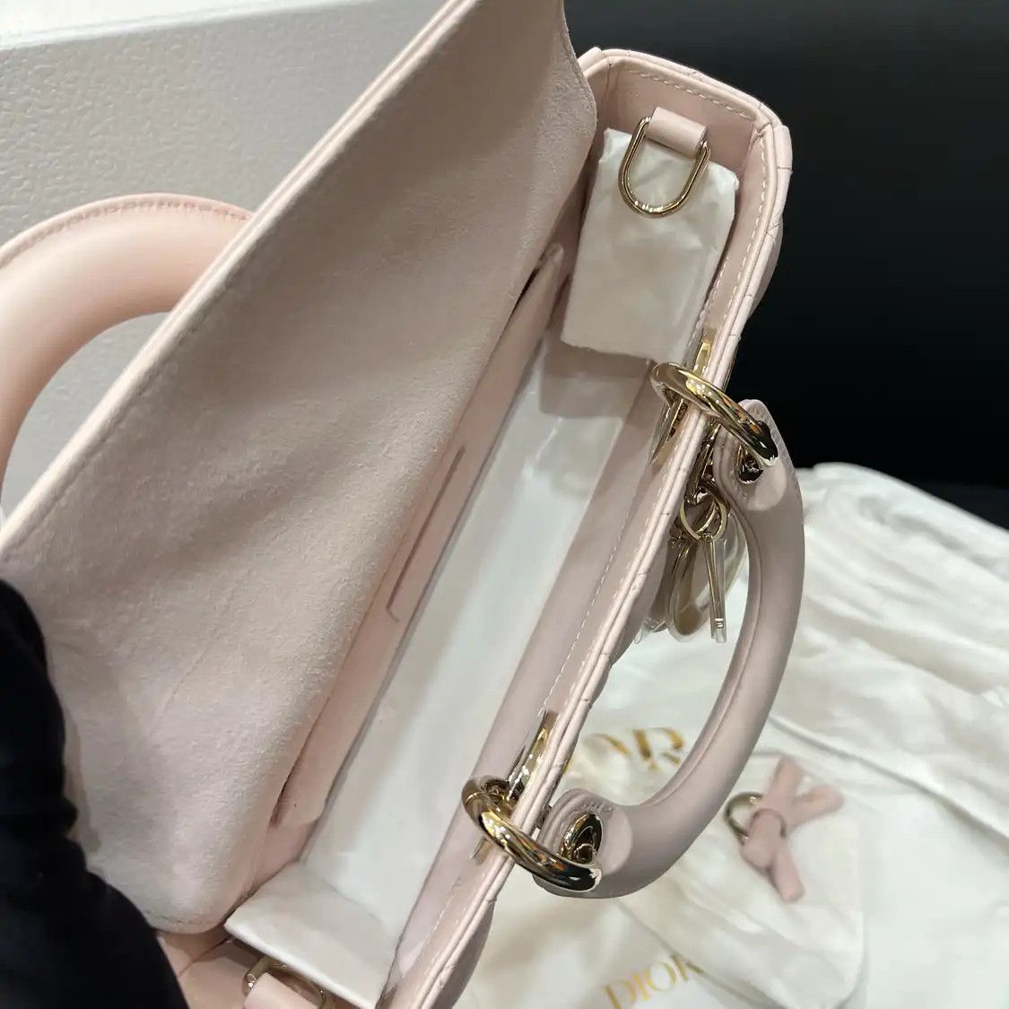 Dior DIOR Lady D-Joy Small pink sheepskin rattan plaid quilted crossbody bag Size ONE SIZE - 10 Thumbnail