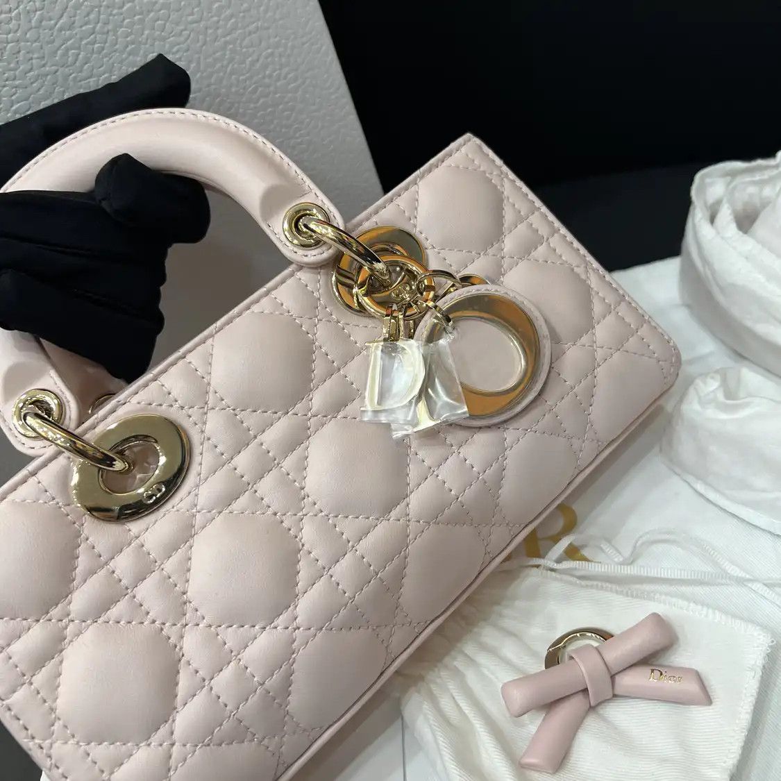 Dior DIOR Lady D-Joy Small pink sheepskin rattan plaid quilted crossbody bag Size ONE SIZE - 7 Thumbnail