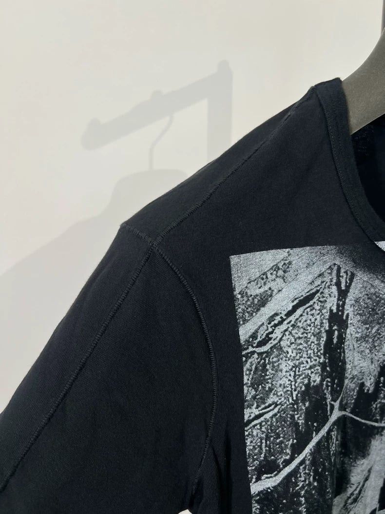 11 By Boris Bidjan Saberi Boris Bidjan Saberi 11by bbs TS1 Print Tee (S) Size US S / EU 44-46 / 1 - 4 Thumbnail