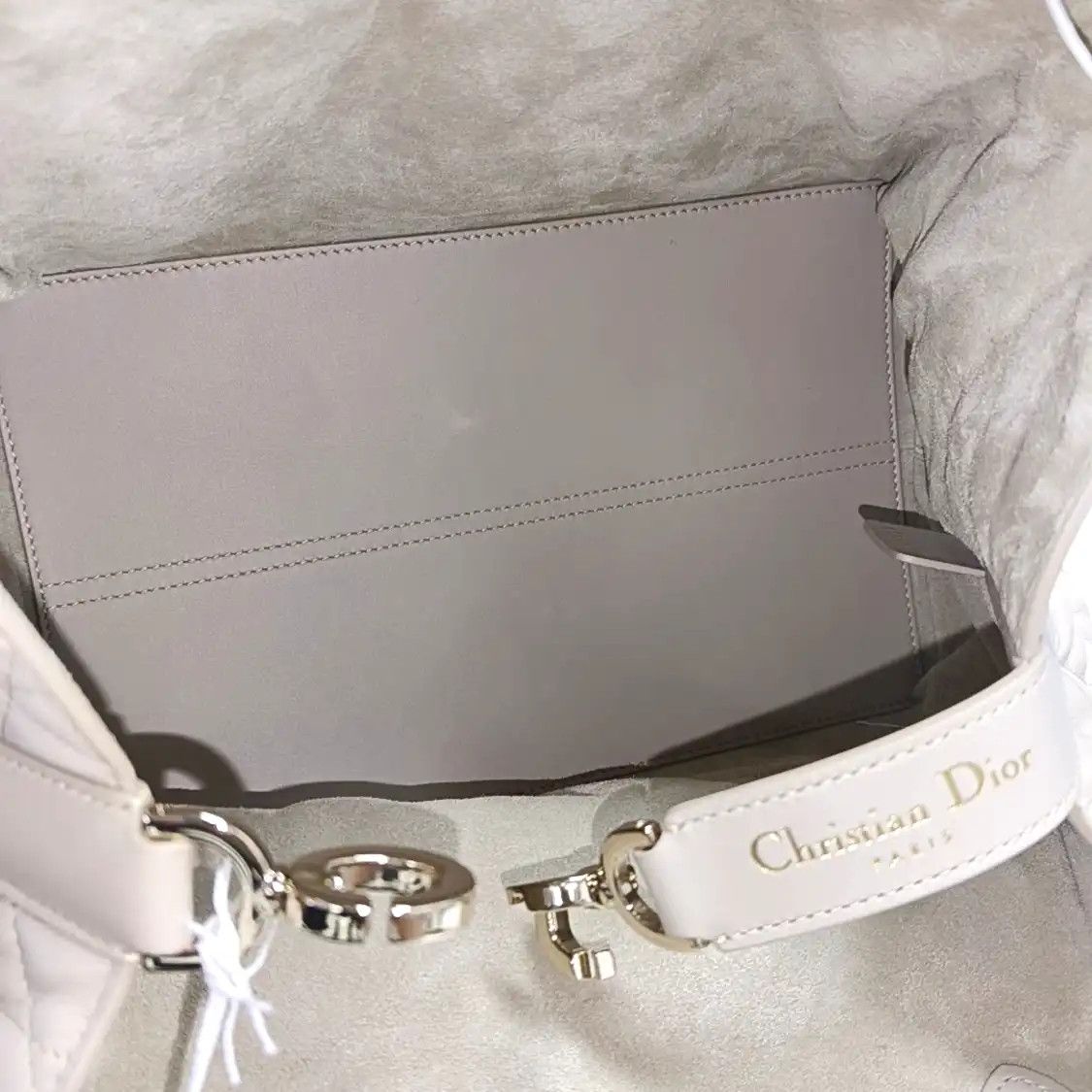 Dior DIOR Toujours Medium khaki cowhide leather rattan plaid quilted handbag shoulder Size ONE SIZE - 7 Thumbnail