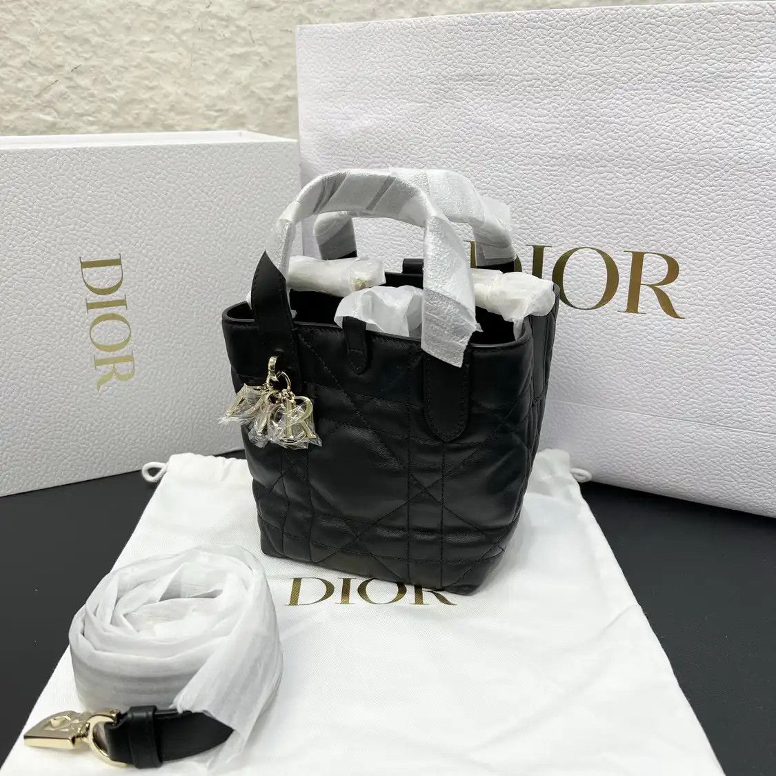 Dior DIOR Toujours Nano black cowhide leather rattan plaid quilted crossbody bag deta Size ONE SIZE - 7 Thumbnail