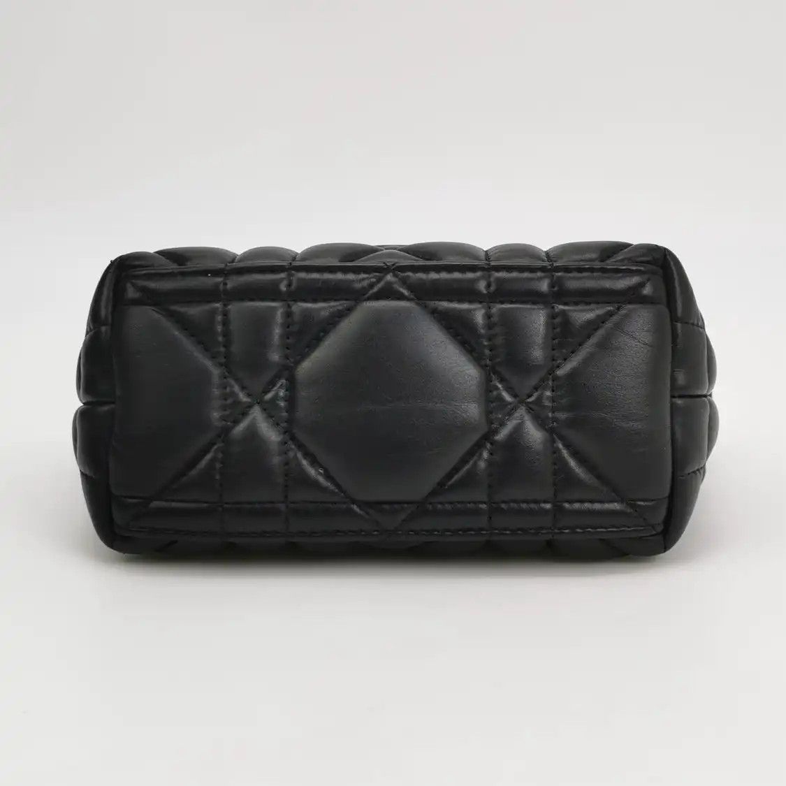Dior DIOR Diortravel Nomad Small black cowhide leather rattan plaid quilted handbag Size ONE SIZE - 4 Thumbnail