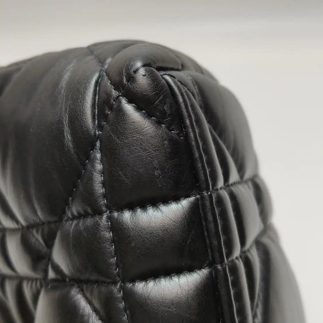 Dior DIOR Diortravel Nomad Small black cowhide leather rattan plaid quilted handbag Size ONE SIZE - 9 Thumbnail