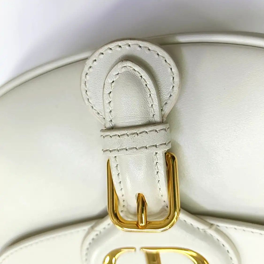 Dior DIOR Bobby Small white cowhide leather shoulder bag handbag crossbody bag gold h Size ONE SIZE - 9 Thumbnail