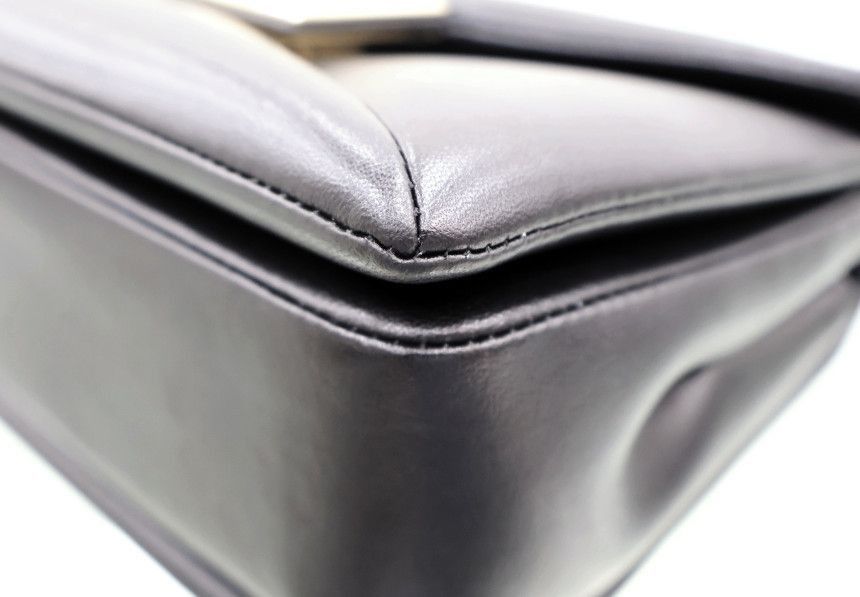 Valentino Nappa Leather One Stud Chain Shoulder Bag Black Department S Size ONE SIZE - 9 Thumbnail
