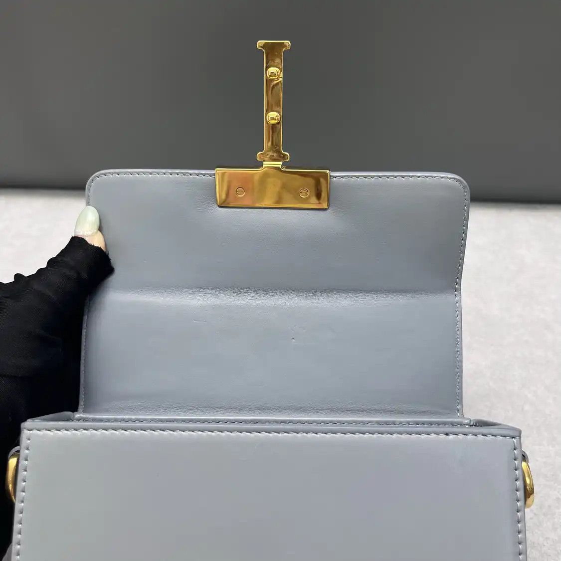 Dior DIOR 30 Montaigne blue cowhide leather Montaigne bag shoulder bag Size ONE SIZE - 7 Thumbnail
