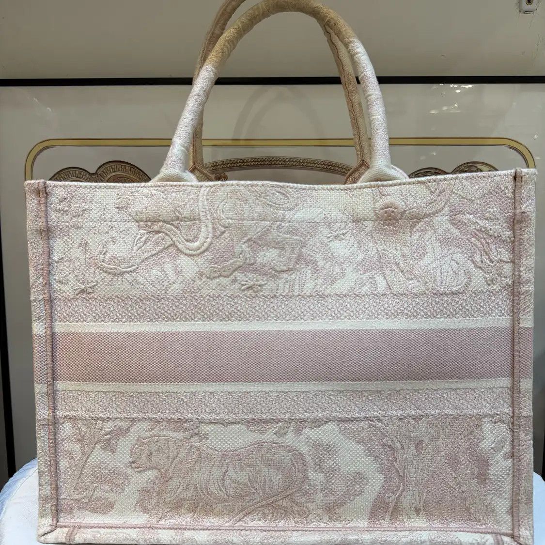 Dior DIOR Book Tote Medium pink canvas embroidery jacquard handbag Size ONE SIZE - 3 Thumbnail