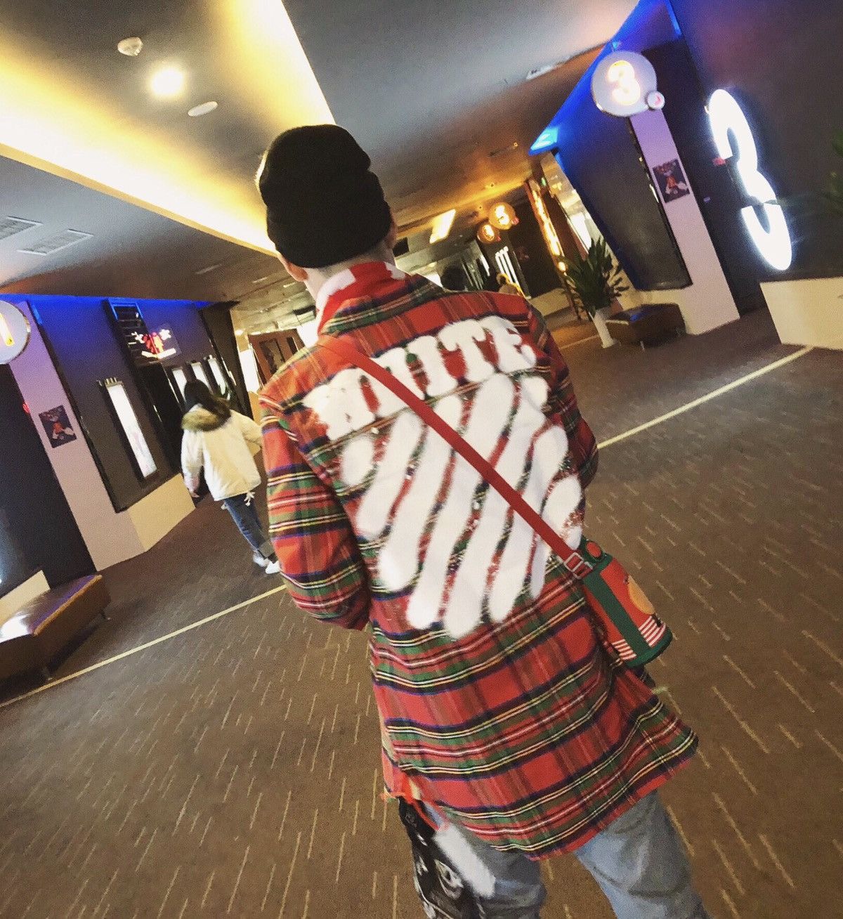 Off-White Off white Spray logo printed shirt Size US XS / EU 42 / 0 - 8 Thumbnail