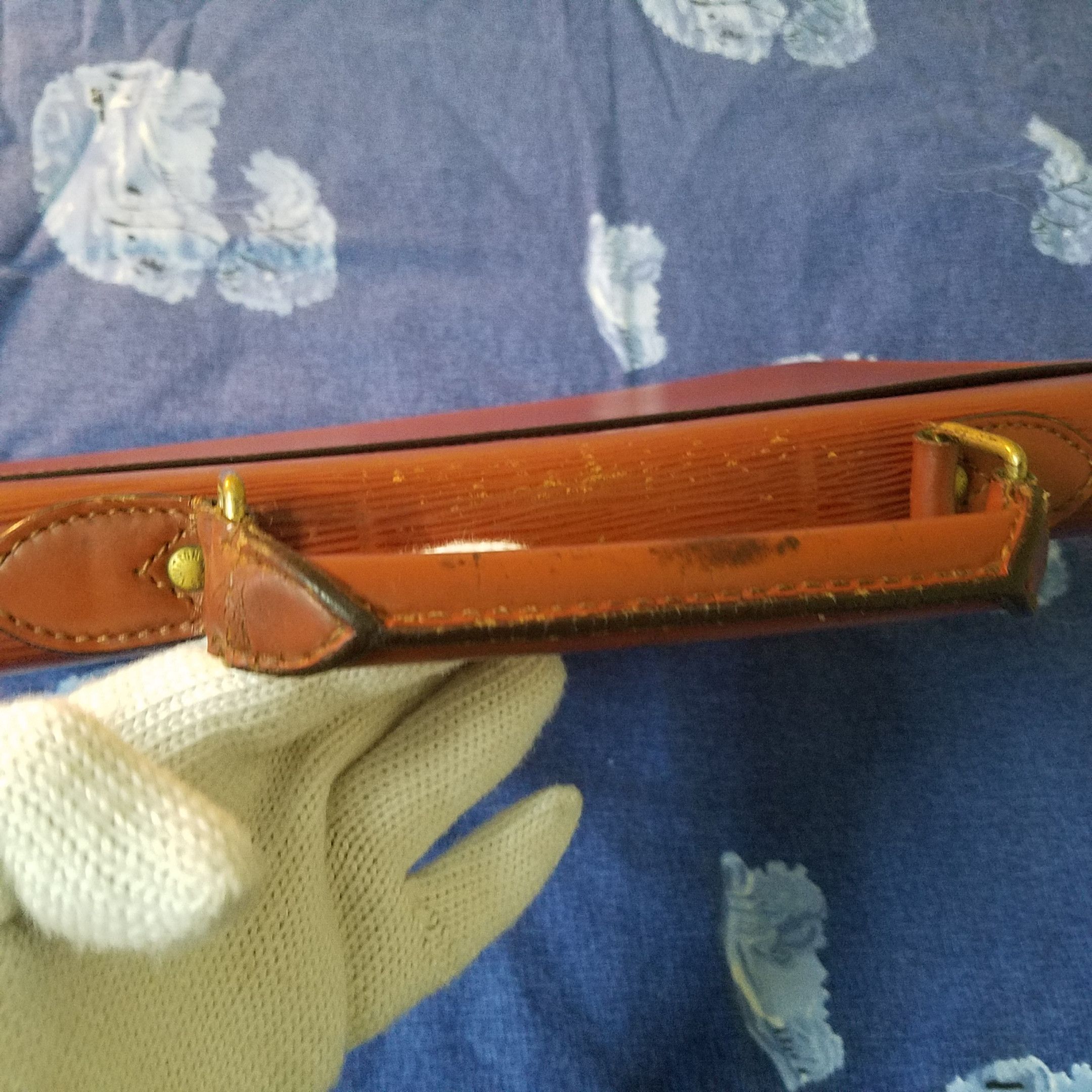 Louis Vuitton Authentic Louis Vuitton EPI briefcase Size ONE SIZE - 4 Thumbnail