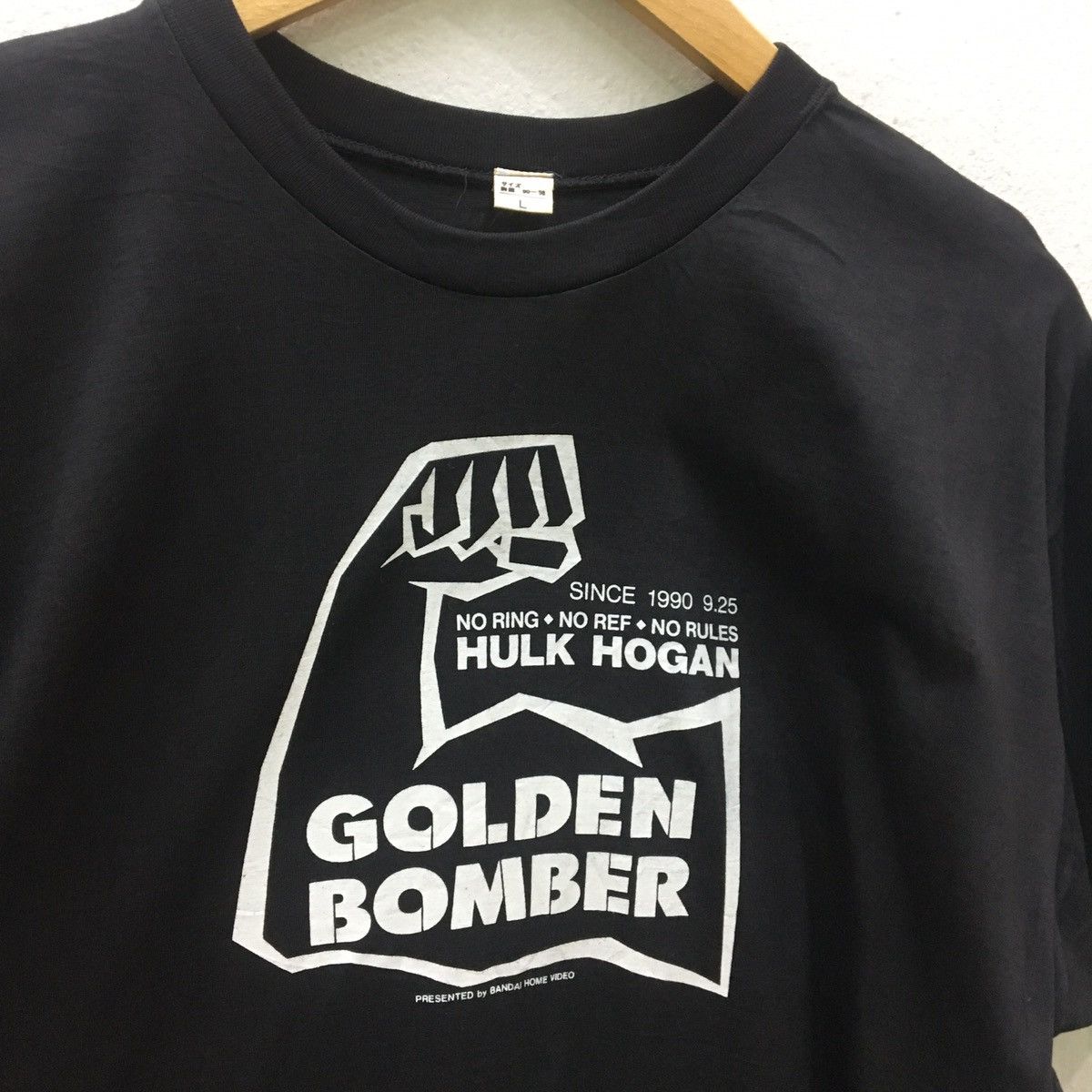 WWE Vintage 90’s Hulk Hogan Golden Bomber By Bandai Home Video Size US L / EU 52-54 / 3 - 3 Thumbnail