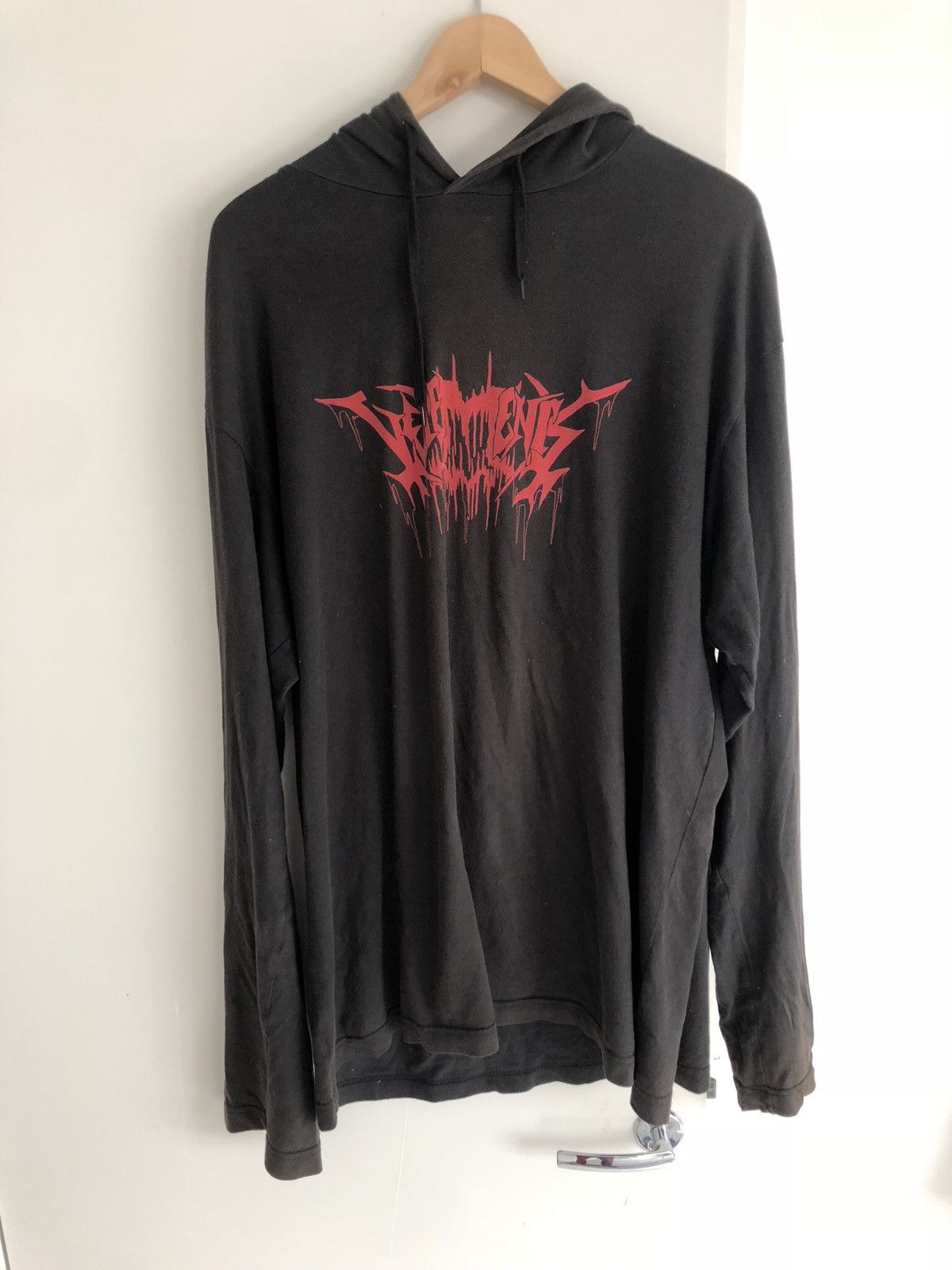 Vetements hoodie outlet metal