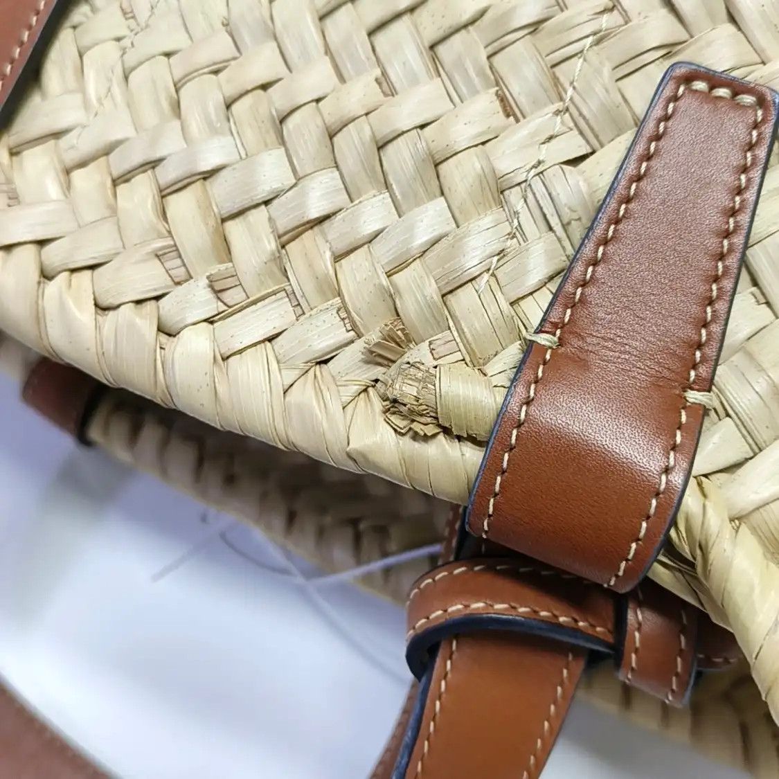 Celine CELINE TEEN TRIOMPHE CELINE CLASSIC beige straw woven shoulder bag Size ONE SIZE - 10 Thumbnail