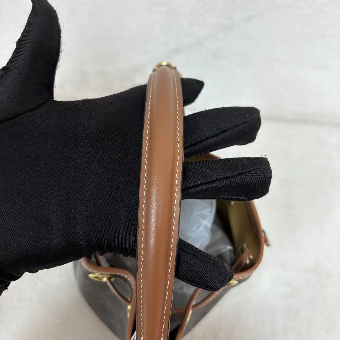 Celine CELINE CLARA Teen yellow browncoated canvas Triomphe crossbody bag Size ONE SIZE - 8 Thumbnail