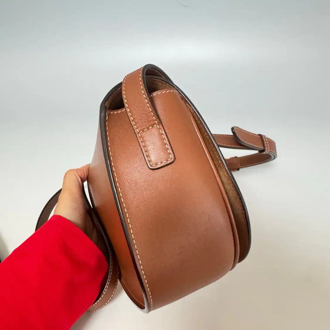 Celine CELINE FOLCO CUIR TRIOMPHE Small brown cowhide leather crossbody bag Size ONE SIZE - 3 Thumbnail