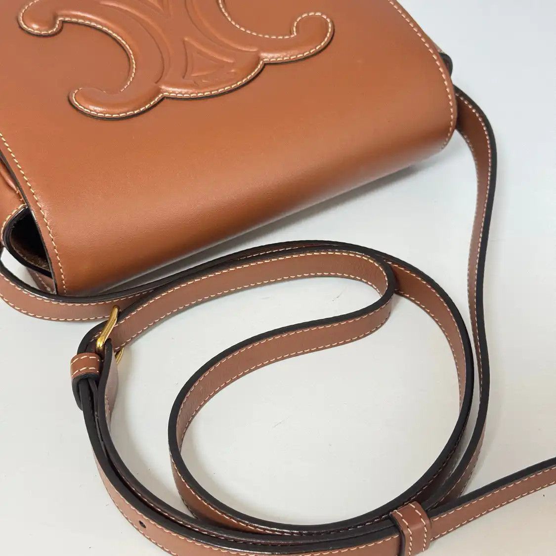 Celine CELINE FOLCO CUIR TRIOMPHE Small brown cowhide leather crossbody bag Size ONE SIZE - 8 Thumbnail