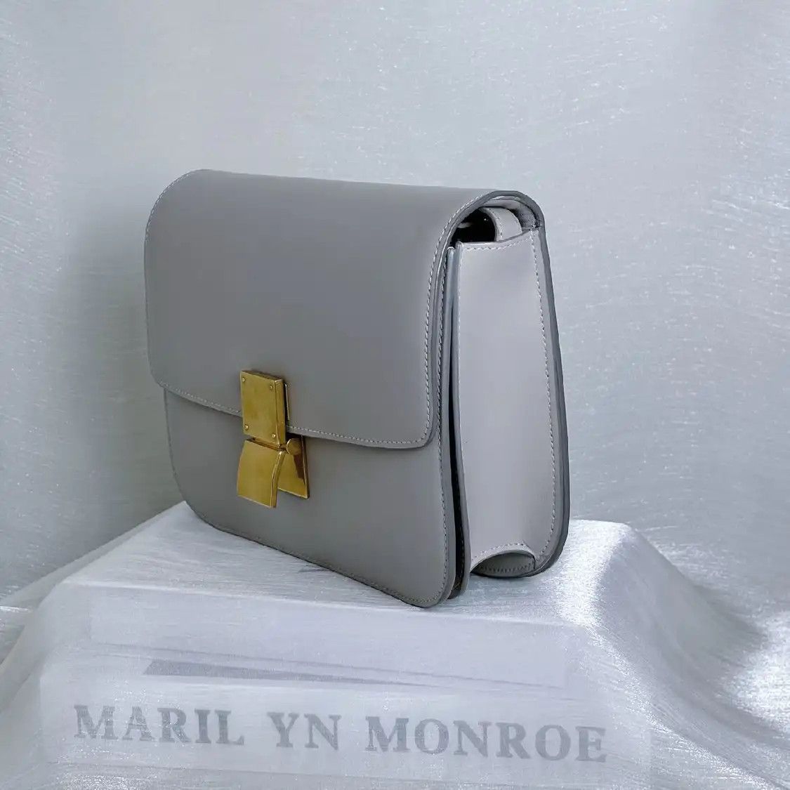 Celine CELINE CLASSIC BOX Medium grey cowhide leather tofu bag crossbody bag gold hardw Size ONE SIZE - 4 Thumbnail