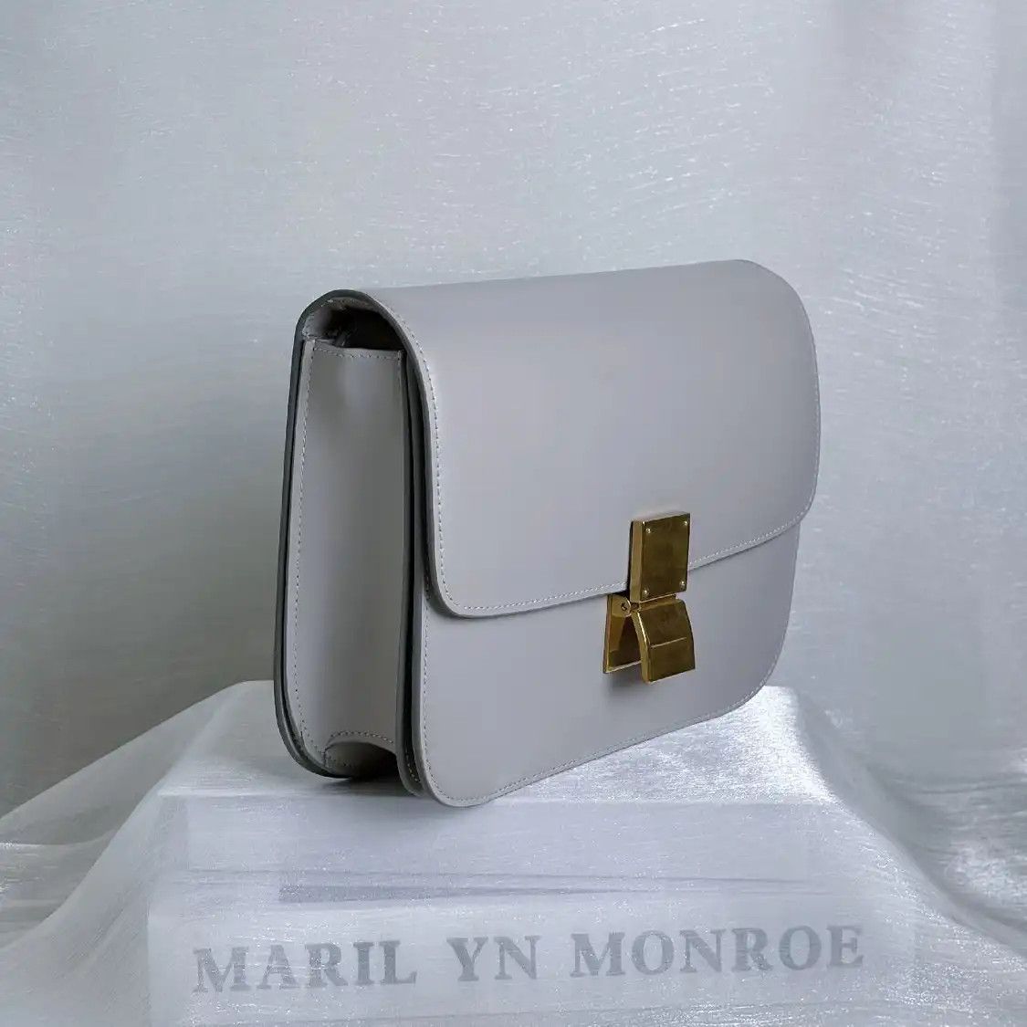 Celine CELINE CLASSIC BOX Medium grey cowhide leather tofu bag crossbody bag gold hardw Size ONE SIZE - 3 Thumbnail