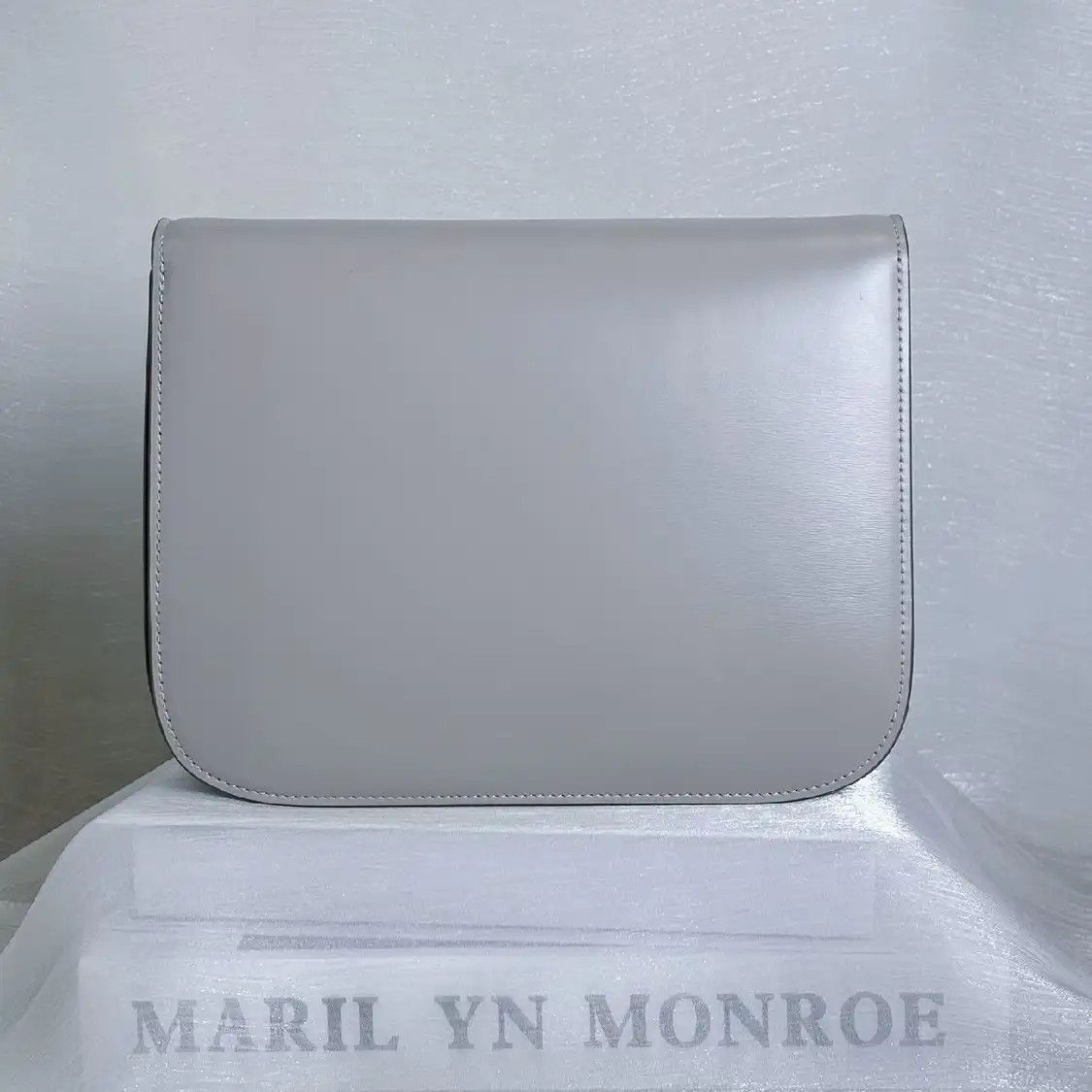 Celine CELINE CLASSIC BOX Medium grey cowhide leather tofu bag crossbody bag gold hardw Size ONE SIZE - 5 Thumbnail