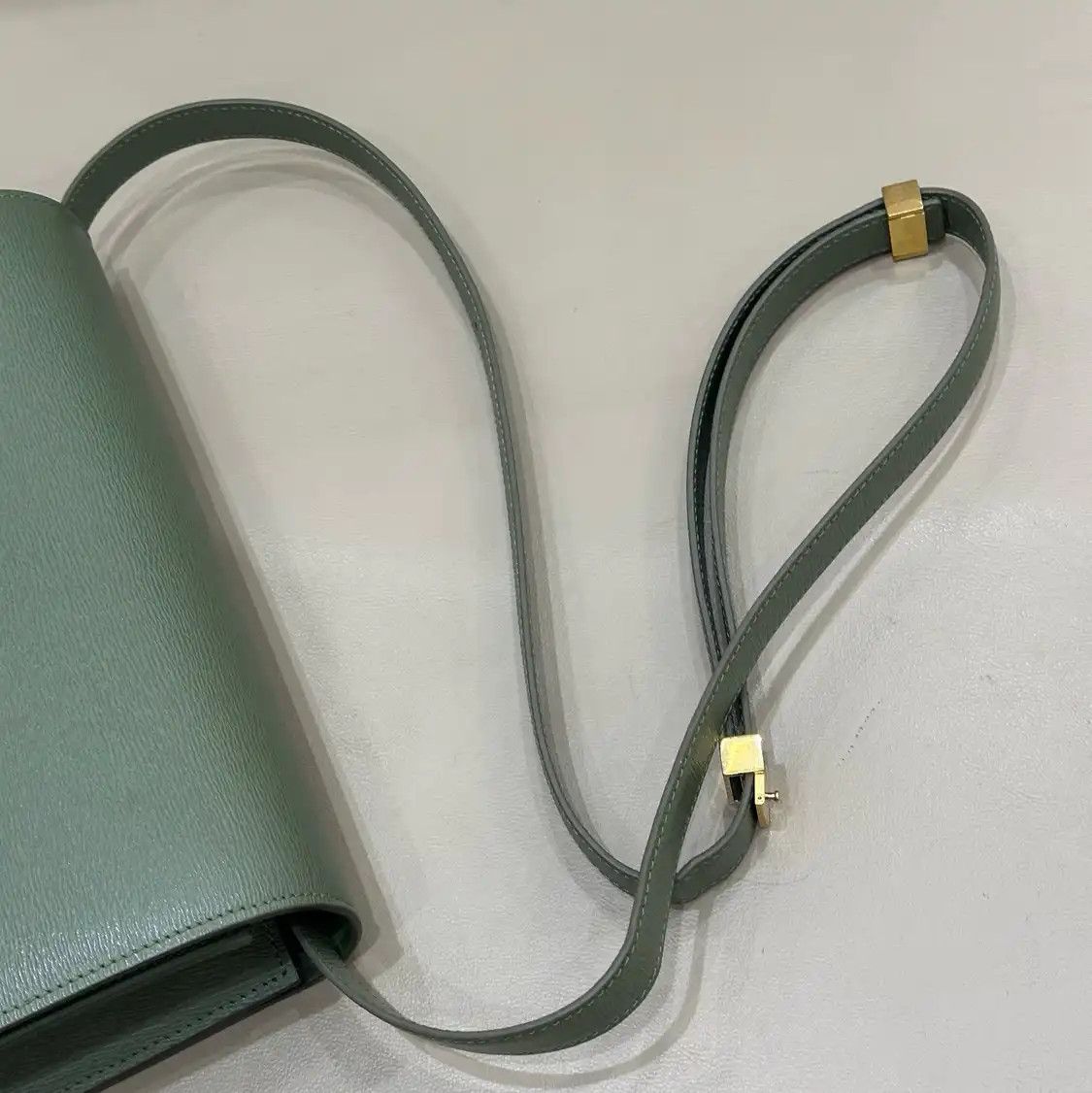 Celine CELINE CLASSIC BOX Medium green cowhide leather tofu bag crossbody bag Size ONE SIZE - 9 Thumbnail