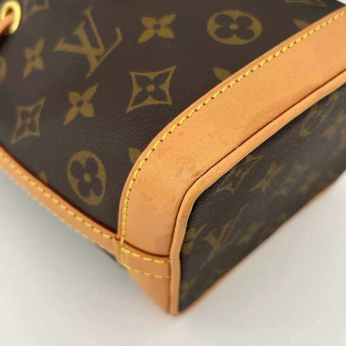 Louis Vuitton LOUIS VUITTON NOé Nano brown coated canvas monogram bucket bag crossbody bag gol Size ONE SIZE - 8 Thumbnail