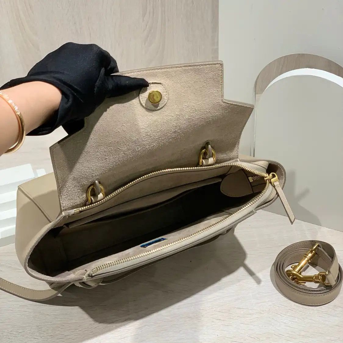 Celine CELINE BELT Micro khaki cowhide leather embossed celine belt bag handbag Size ONE SIZE - 7 Thumbnail