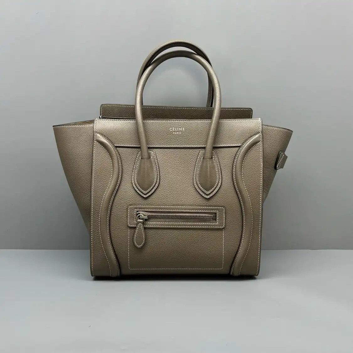 Celine CELINE LUGGAGE Small grey cowhide leather smiley bag handbag Size ONE SIZE - 2 Thumbnail