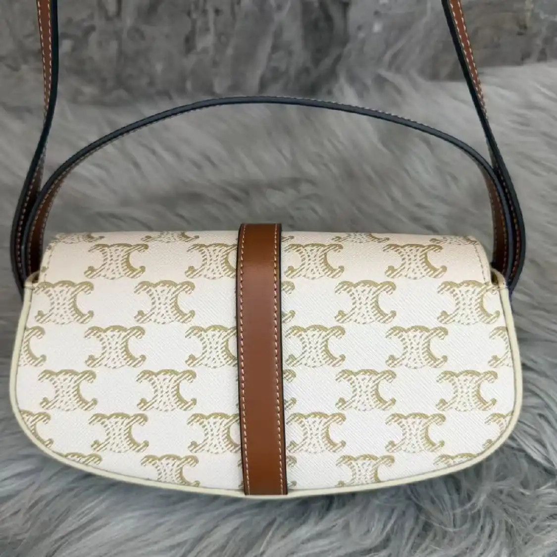 Celine CELINE TABOU mini white coated canvas Triomphe print shoulder bag Size ONE SIZE - 5 Thumbnail