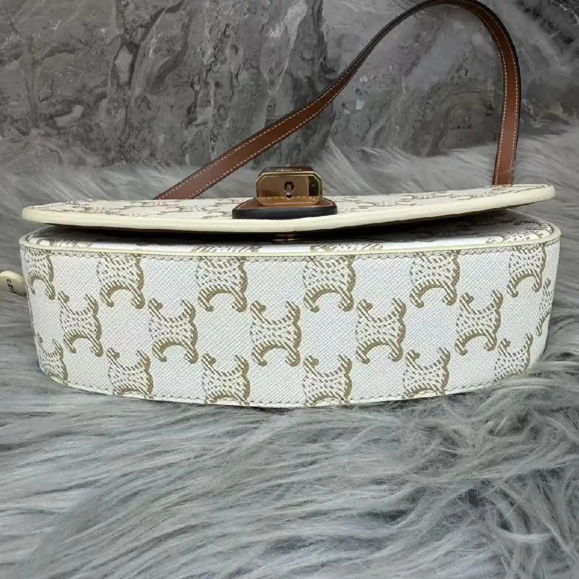 Celine CELINE TABOU mini white coated canvas Triomphe print shoulder bag Size ONE SIZE - 6 Thumbnail