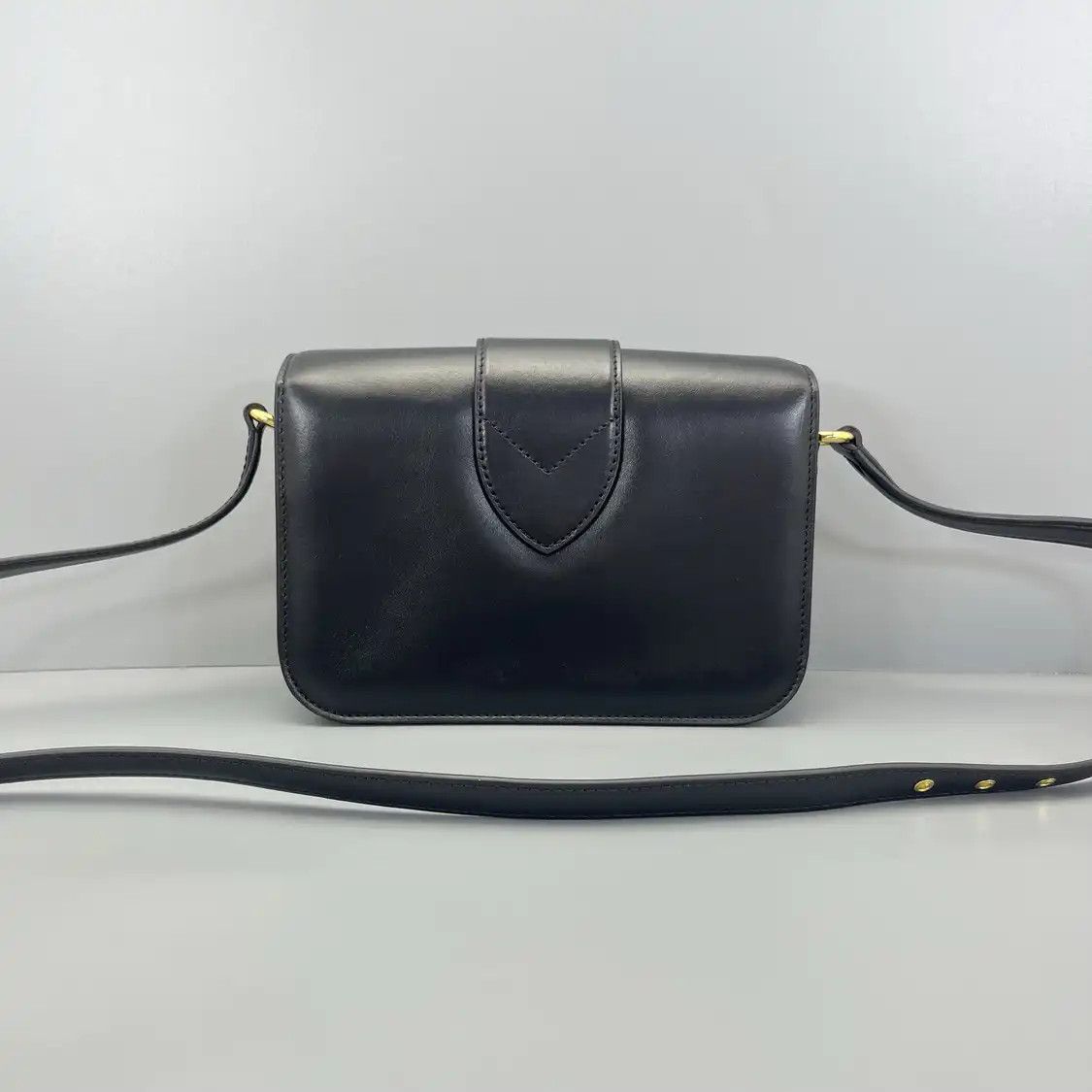 Louis Vuitton LOUIS VUITTON PONT 9 black cowhide leather shoulder bag gold hardware Size ONE SIZE - 5 Thumbnail