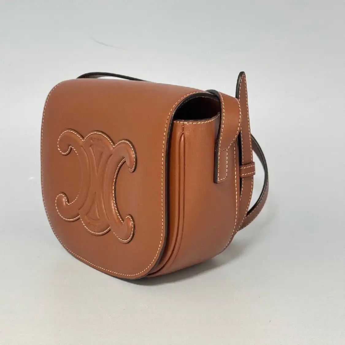 Celine CELINE FOLCO CUIR TRIOMPHE Small brown cowhide leather crossbody bag Size ONE SIZE - 5 Thumbnail