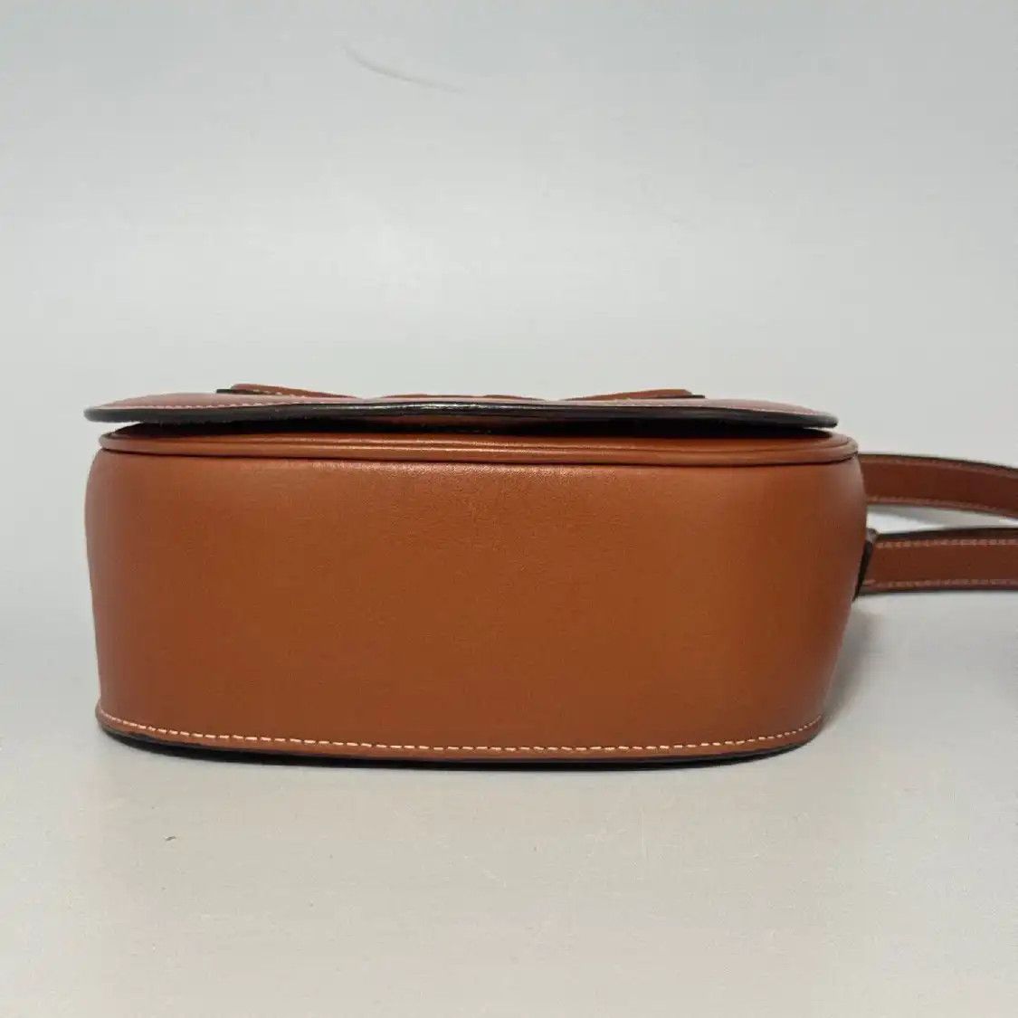Celine CELINE FOLCO CUIR TRIOMPHE Small brown cowhide leather crossbody bag Size ONE SIZE - 4 Thumbnail