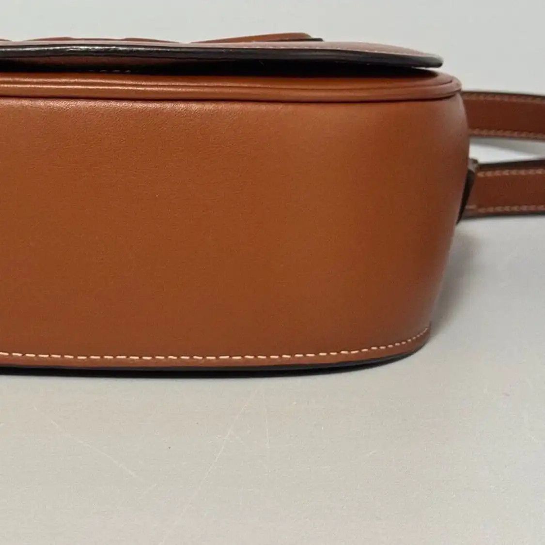 Celine CELINE FOLCO CUIR TRIOMPHE Small brown cowhide leather crossbody bag Size ONE SIZE - 8 Thumbnail