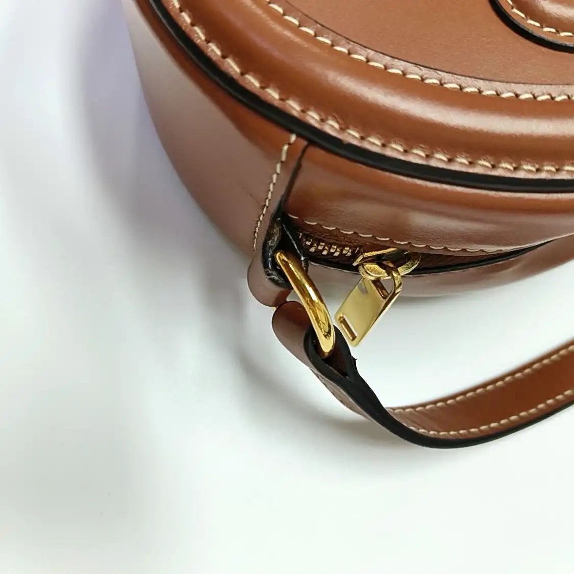 Celine CELINE TRIOMPHE brown cowhide leather Triomphe flap bag shoulder bag crossbody g Size ONE SIZE - 9 Thumbnail