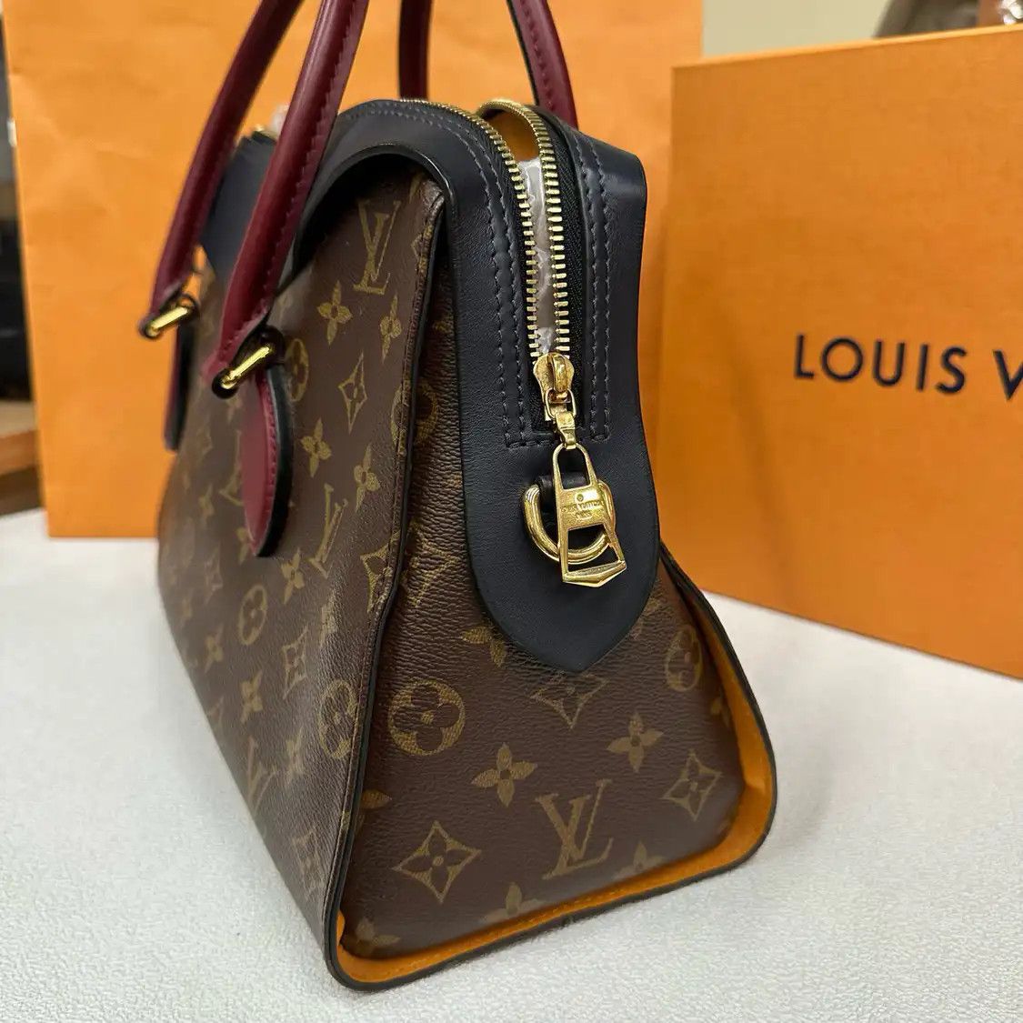 Louis Vuitton LOUIS VUITTON TUILERIES brown coated canvas monogram shoulder bag gold hardware Size ONE SIZE - 6 Thumbnail