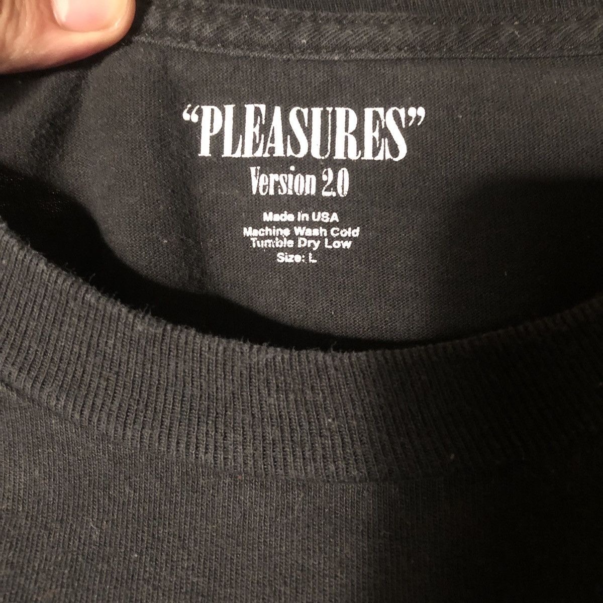 Pleasures Pleasures The World Sucks Size US L / EU 52-54 / 3 - 3 Thumbnail