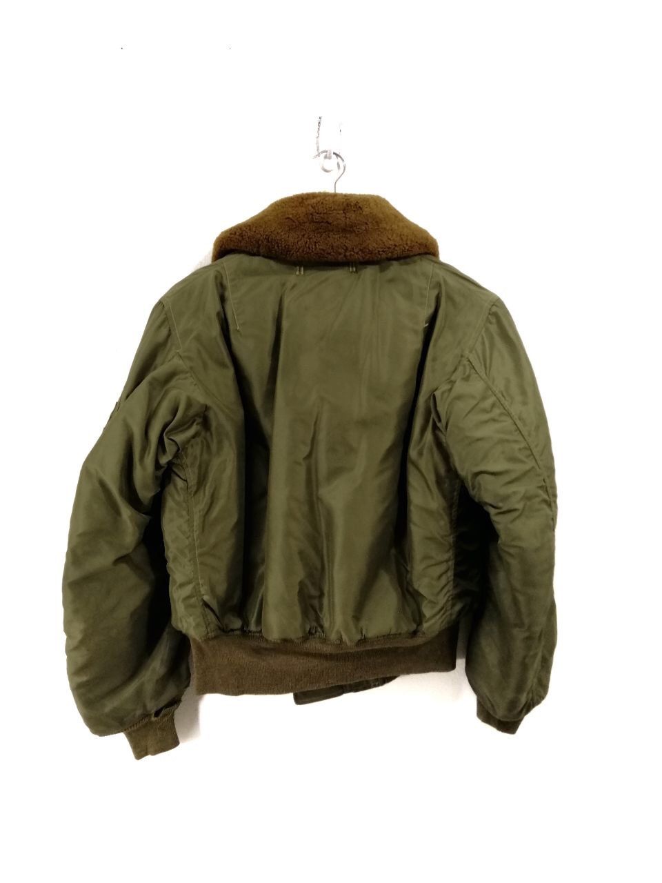 The Real McCoy's The Real McCoy’s B-15C Flight Jacket 38 Fur Collar ...